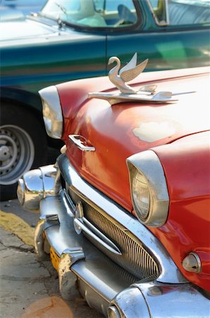 simsearch:400-05675942,k - Detail of vintage classic american car in the streets of Havana Stockbilder - Microstock & Abonnement, Bildnummer: 400-04547075