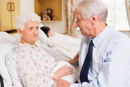 simsearch:400-04307817,k - Senior Man Sitting With His Wife In Hospital Stock Photo - Budget Royalty-Free & Subscription, Code: 400-04543680