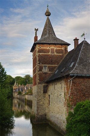 Kasteel van Perk (Perk castle) - Flanders, Belgium. Stock Photo - Budget Royalty-Free & Subscription, Code: 400-04554182