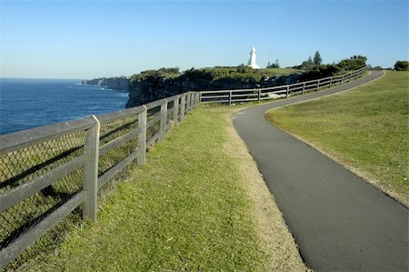 footpath to sydney lighthouse, ocean, green gras, Stock Photo - Budget Royalty-Free & Subscription, Code: 400-04554767
