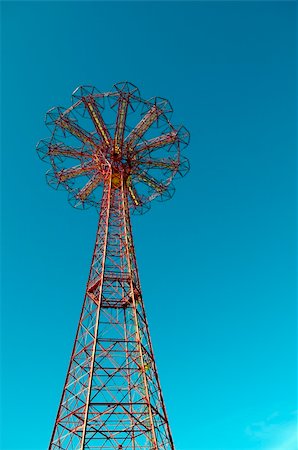 parachute, beach - Forgotten Parachute tower near the amusement park on Brighton Stock Photo - Budget Royalty-Free & Subscription, Code: 400-04555300