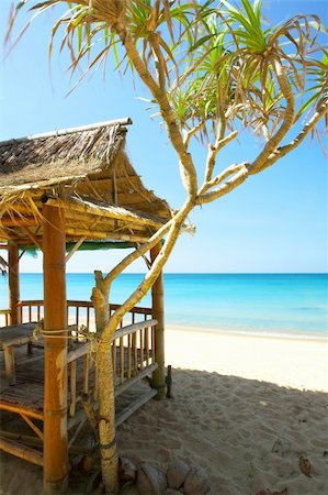 summerhouse - view of nice exotic bamboo hut on tropical beach Photographie de stock - Aubaine LD & Abonnement, Code: 400-04556170