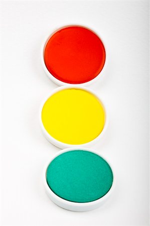 educazione all'uso del vaso - Multicolored water color box on white background Fotografie stock - Microstock e Abbonamento, Codice: 400-04556410