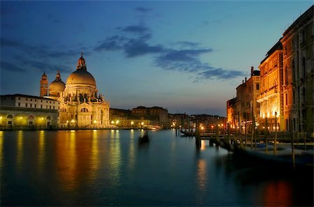 simsearch:400-04558229,k - View on Grand  Canal in Venice, Italy at evening. Photographie de stock - Aubaine LD & Abonnement, Code: 400-04558227