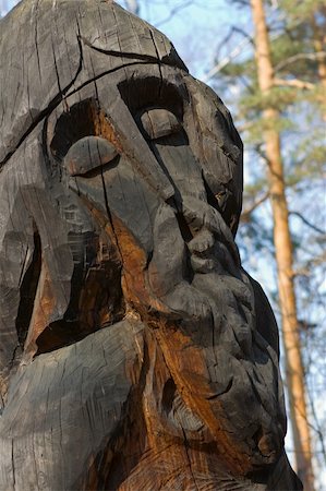 simsearch:400-05349464,k - A wood idol from the russian forest Stockbilder - Microstock & Abonnement, Bildnummer: 400-04558952