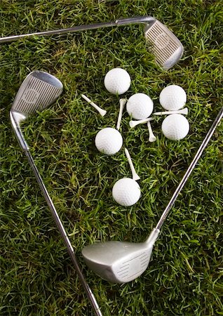 range shooting - Golf ball on tee in grass. Foto de stock - Super Valor sin royalties y Suscripción, Código: 400-04550533