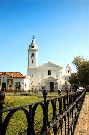 recoleta district - The prominent church in Buenos Aires, Argentina, titled Nuestra Señora del Pilar Photographie de stock - Aubaine LD & Abonnement, Code: 400-04565436