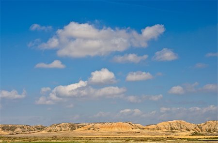 simsearch:400-04442144,k - Hill under the cloudy sky in spring season Fotografie stock - Microstock e Abbonamento, Codice: 400-04565490