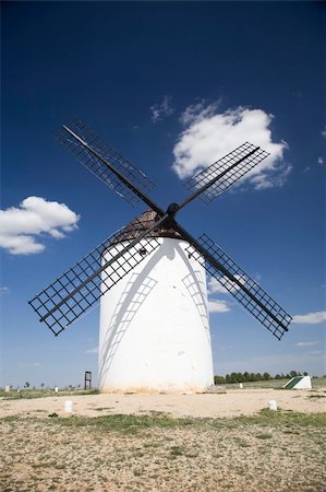 simsearch:400-04066912,k - white mill on the country of la mancha in spain Stock Photo - Budget Royalty-Free & Subscription, Code: 400-04560340