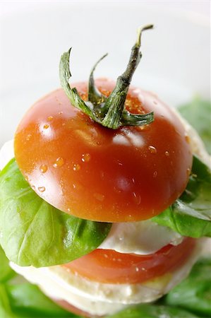 simsearch:400-07485939,k - insalata caprese Stock Photo - Budget Royalty-Free & Subscription, Code: 400-04560642