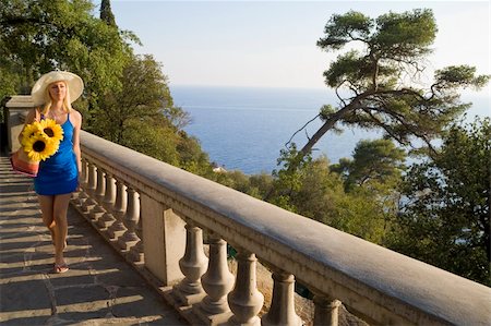 france beaches girls pictures - A beautiful young woman high above the Mediterranean on the coast of France Stock Photo - Budget Royalty-Free & Subscription, Code: 400-04560991