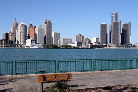 fleuve détroit - view of Detroit skyline from Windsor, Ontario Photographie de stock - Aubaine LD & Abonnement, Code: 400-04561802