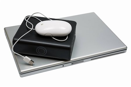 simsearch:400-04354797,k - notebook and an external hard drive on a white background Photographie de stock - Aubaine LD & Abonnement, Code: 400-04562155
