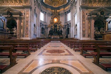 The main altar of Saint Peter's Basilica at Vatican City in Rome, Italy. Photographie de stock - Aubaine LD & Abonnement, Code: 400-04563410