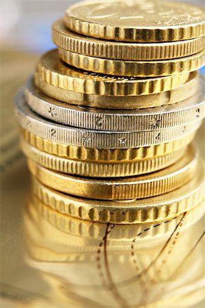 simsearch:400-04698151,k - Euro coins. Stock Photo - Budget Royalty-Free & Subscription, Code: 400-04577366