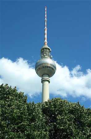 simsearch:400-05146774,k - TV-tower in Berlin, Fernsehturm at Alexanderplatz Photographie de stock - Aubaine LD & Abonnement, Code: 400-04582866