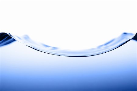 simsearch:659-03524635,k - Crisp clear water photographed high speed. Stockbilder - Microstock & Abonnement, Bildnummer: 400-04594642