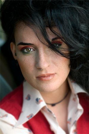 Portrait of a beautiful freckled young woman Photographie de stock - Aubaine LD & Abonnement, Code: 400-04599859
