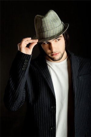 simsearch:400-07316542,k - Portrait of a young guy with a cool hat Stock Photo - Budget Royalty-Free & Subscription, Code: 400-04592855