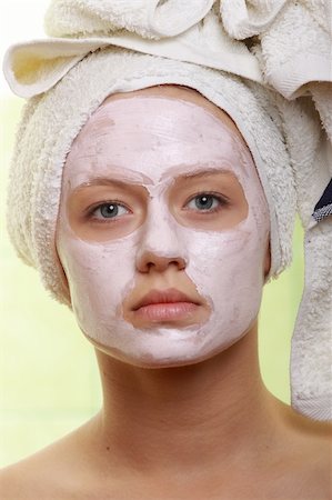 simsearch:400-06131065,k - Portrait of a styled model with facial cream mask. Stockbilder - Microstock & Abonnement, Bildnummer: 400-04604354