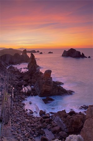 simsearch:400-03957512,k - Amazing seascape sunset at winter on the north of Spain Foto de stock - Super Valor sin royalties y Suscripción, Código: 400-04605875