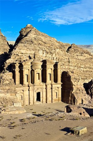 simsearch:400-05033205,k - Petra - Nabataeans capital city (Al Khazneh) , Jordan. Monastery tomb. Roman Empire period. Panorama from top of the hill. Photographie de stock - Aubaine LD & Abonnement, Code: 400-04606255