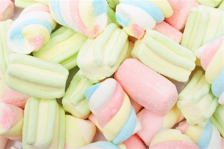 simsearch:400-04781520,k - A delicious multicolored marshmallows background. Shallow depth of field Photographie de stock - Aubaine LD & Abonnement, Code: 400-04606578
