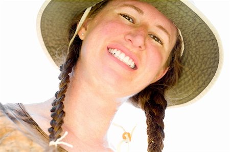 south12th (artist) - Backlit Smiling Woman in Natural, Outdoor Colors Photographie de stock - Aubaine LD & Abonnement, Code: 400-04603053