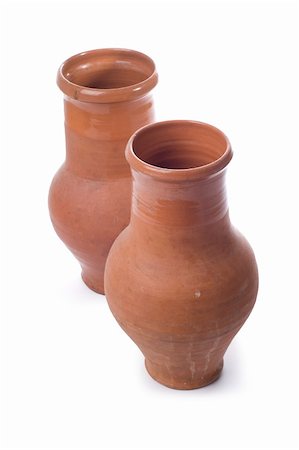 simsearch:400-05751963,k - Two clay pots of manual work on the white background Foto de stock - Royalty-Free Super Valor e Assinatura, Número: 400-04603661