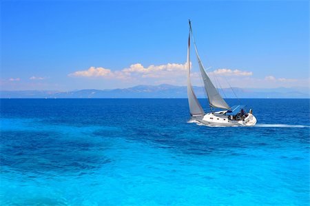 simsearch:400-04604028,k - Sailing yacht in the Ionian sea Greece Stockbilder - Microstock & Abonnement, Bildnummer: 400-04614236