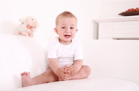 simsearch:400-04162652,k - Portrait of cute newborn laughing Stockbilder - Microstock & Abonnement, Bildnummer: 400-04619459