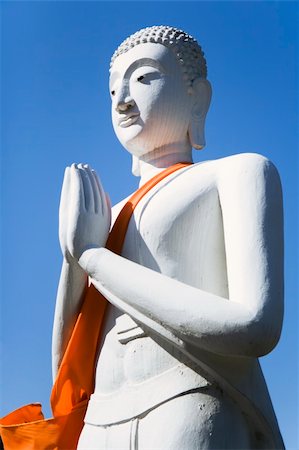 simsearch:400-03985821,k - Praying Buddha statue at the temple of Wat Yai Chai Mongkol in Ayutthaya near Bangkok, Thailand. Photographie de stock - Aubaine LD & Abonnement, Code: 400-04625067