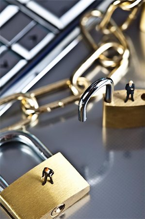 simsearch:400-04627030,k - Padlock and notebook computer Stock Photo - Budget Royalty-Free & Subscription, Code: 400-04627050
