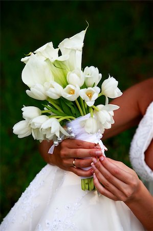 Wedding bouquet from tulips and callas Foto de stock - Super Valor sin royalties y Suscripción, Código: 400-04628512