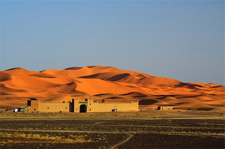 simsearch:400-05192544,k - the day is coming to an end at the edge of the Sahara Desert (Erg Chebbi, Morocco) Stock Photo - Budget Royalty-Free & Subscription, Code: 400-04629397