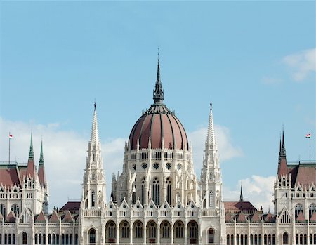 simsearch:400-05734715,k - Parliament building in Budapest, Hunagry Foto de stock - Super Valor sin royalties y Suscripción, Código: 400-04621392