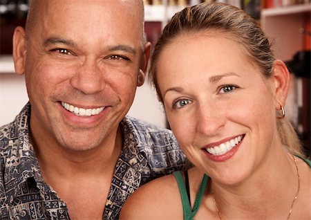 portraits of beautiful bald shaved women - Portrait of smiling attractive young couple Stock Photo - Budget Royalty-Free & Subscription, Code: 400-04635344