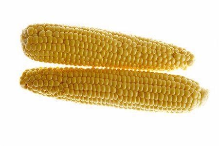 simsearch:400-04243170,k - Corn cobs in yellow color over white background Stock Photo - Budget Royalty-Free & Subscription, Code: 400-04636447