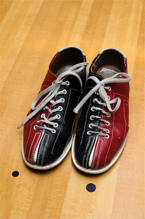 simsearch:400-05163136,k - Bowling shoes on the lane Stockbilder - Microstock & Abonnement, Bildnummer: 400-04631877