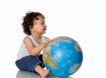 simsearch:400-05174344,k - Baby with globe, isolated on a white background. Foto de stock - Super Valor sin royalties y Suscripción, Código: 400-04632985