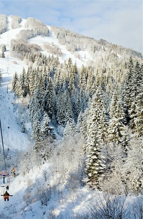 simsearch:400-04319458,k - winter calm mountain landscape with snow-covered spruce-trees and ski ropeway Stock Photo - Budget Royalty-Free & Subscription, Code: 400-04633501