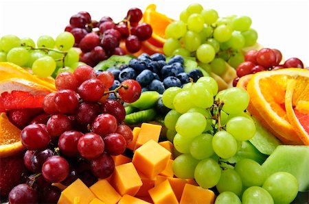 simsearch:400-04133788,k - Platter of assorted fresh fruit and cheese Foto de stock - Super Valor sin royalties y Suscripción, Código: 400-04633799