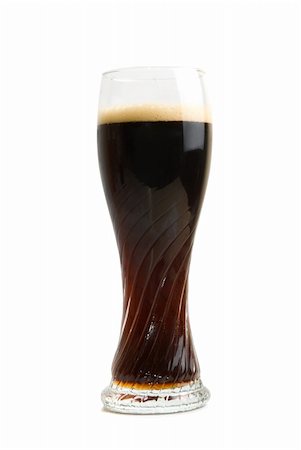simsearch:400-04644670,k - Glass of Dark Beer isolated on a white background Fotografie stock - Microstock e Abbonamento, Codice: 400-04644669