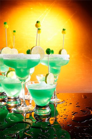 simsearch:659-03529444,k - With or without salt Margaritas, Buey! Stock Photo - Budget Royalty-Free & Subscription, Code: 400-04647132