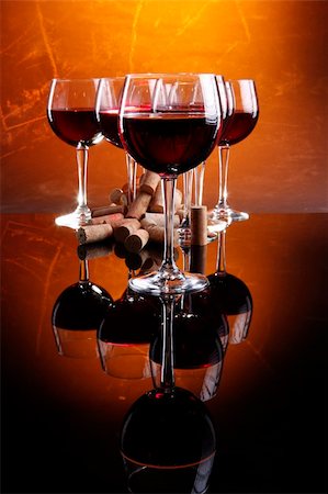 pub mirror - After corking a lot of red wine, you love yours more and more! Stock Photo - Budget Royalty-Free & Subscription, Code: 400-04647314