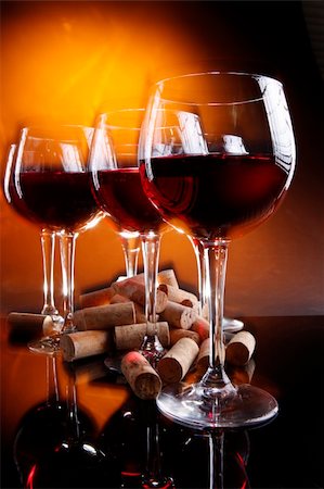 pub mirror - After corking a lot of red wine, you love yours more and more! Stock Photo - Budget Royalty-Free & Subscription, Code: 400-04647321