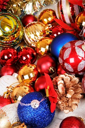 simsearch:400-04717437,k - Close-up picture of christmas decorations. Fotografie stock - Microstock e Abbonamento, Codice: 400-04640194