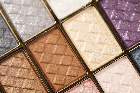 simsearch:400-04856775,k - Palette of powder eyeshadows Stock Photo - Budget Royalty-Free & Subscription, Code: 400-04654526