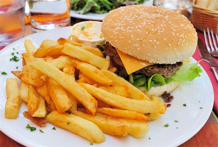 simsearch:400-05664697,k - Cheese burger - American cheese burger with fresh salad Stock Photo - Budget Royalty-Free & Subscription, Code: 400-04654627