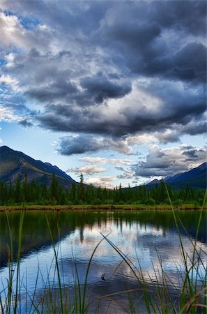 Vermillion Lakes at dusk in Banff National Park, Alberta, Canada. Stockbilder - Microstock & Abonnement, Bildnummer: 400-04658675